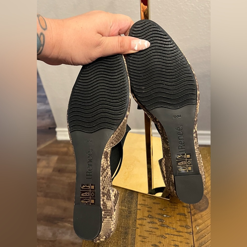 J.Reené Shoes - Picture 4 of 4